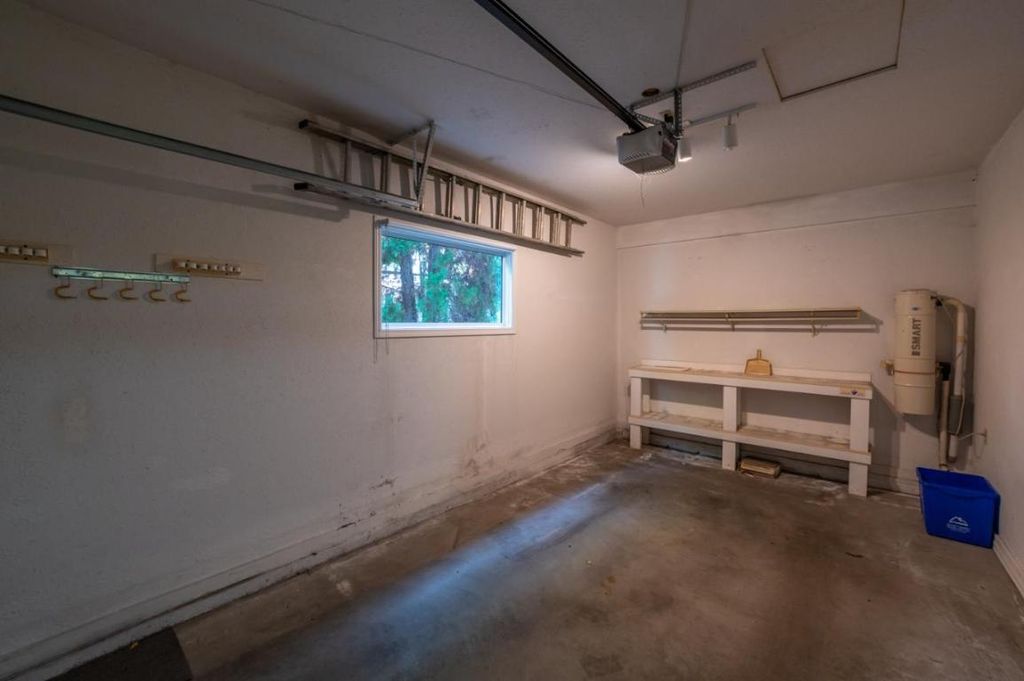 listing image 16512149329917226758