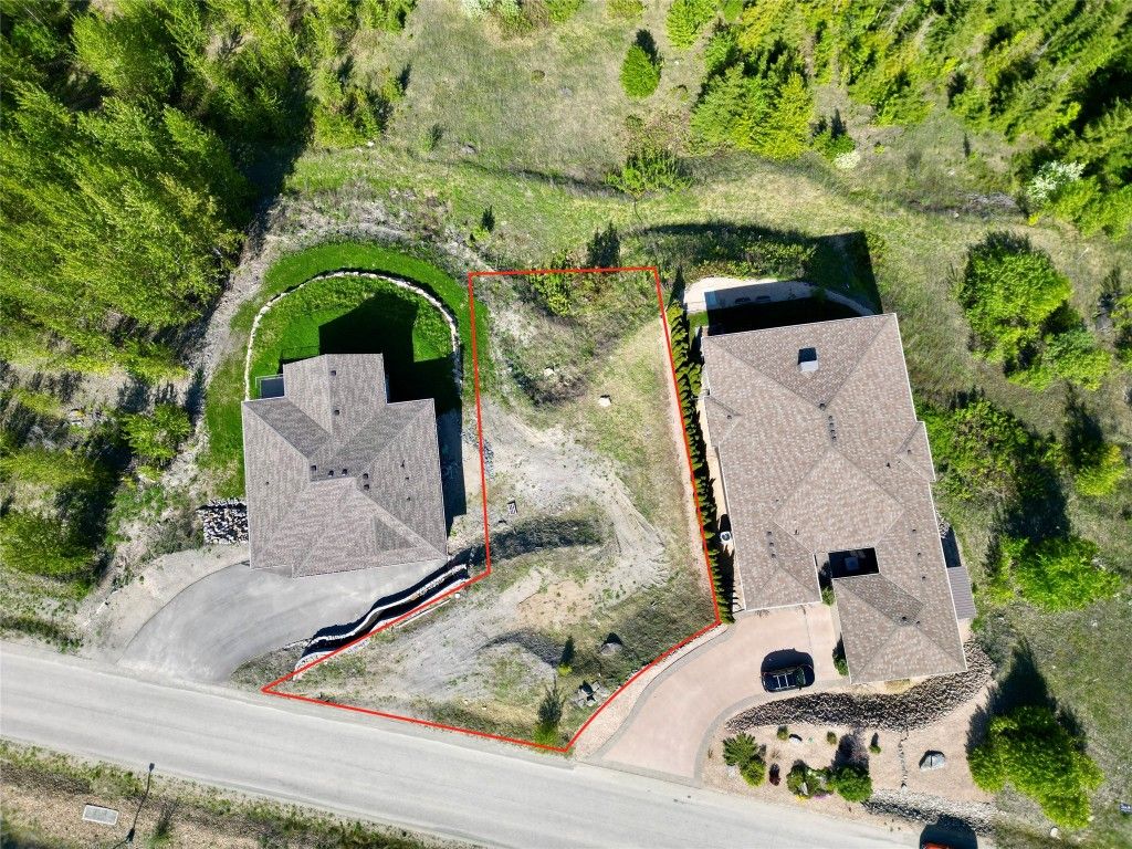 listing image 16516653161768714860
