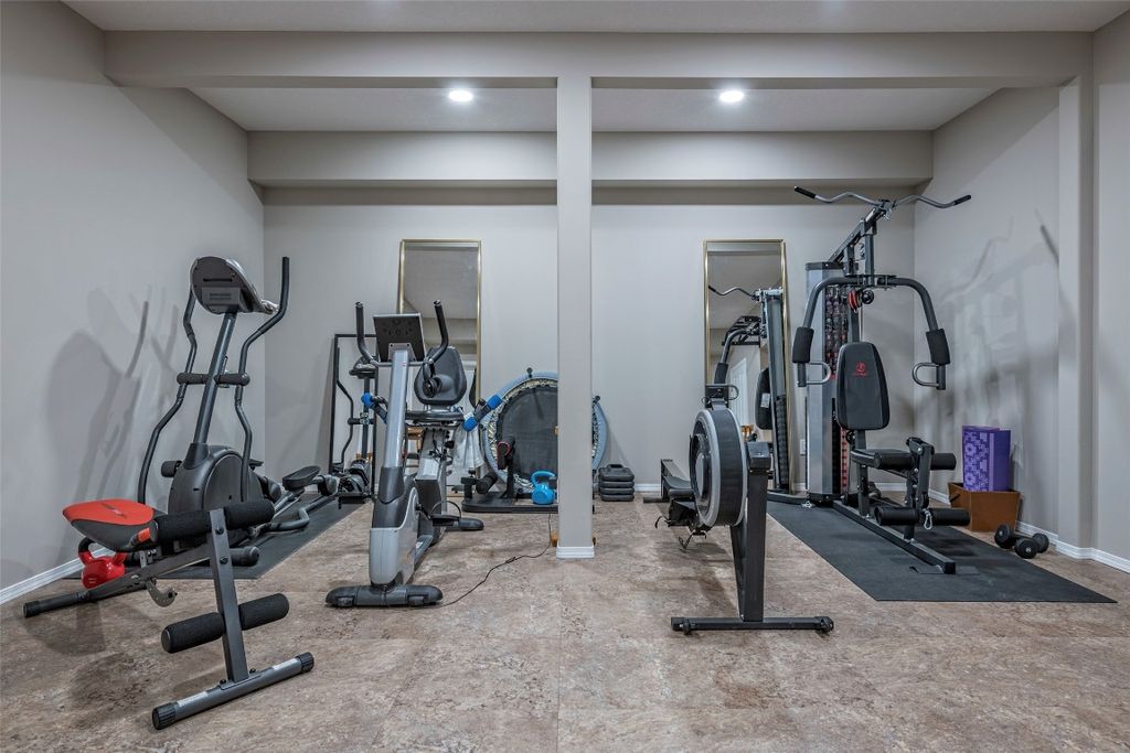 listing image 16518683165452462839