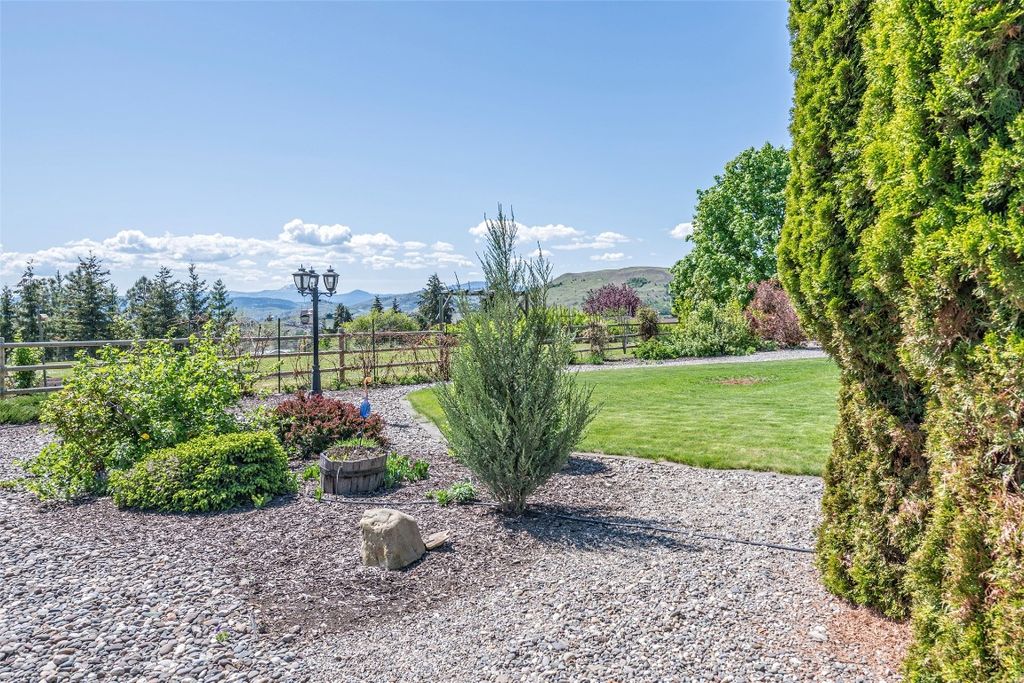 listing image 16514784239092590719