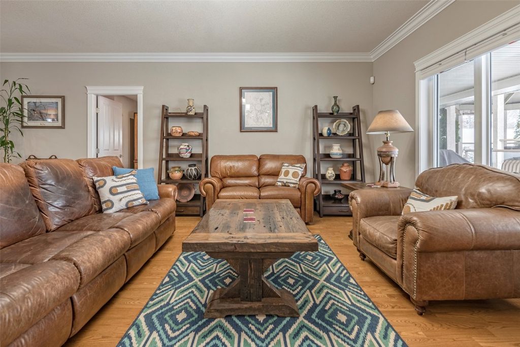 listing image 16514224340482590693