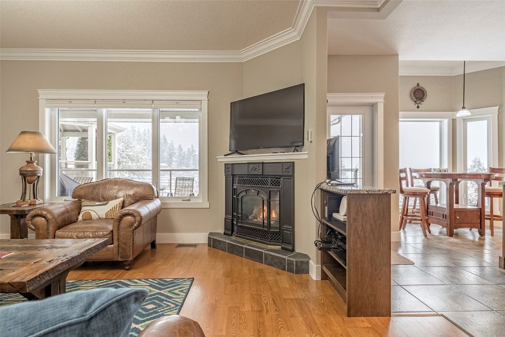 listing image 16512304903892226761