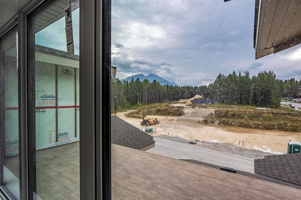 listing image 16511585844259657271