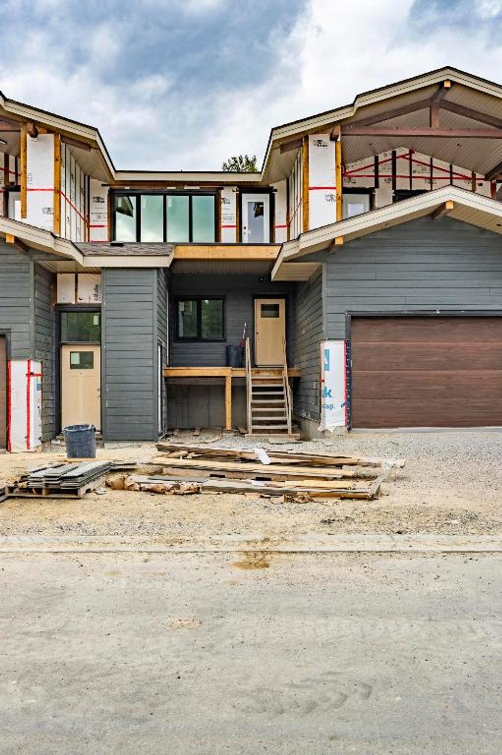 listing image 16514418187691376454