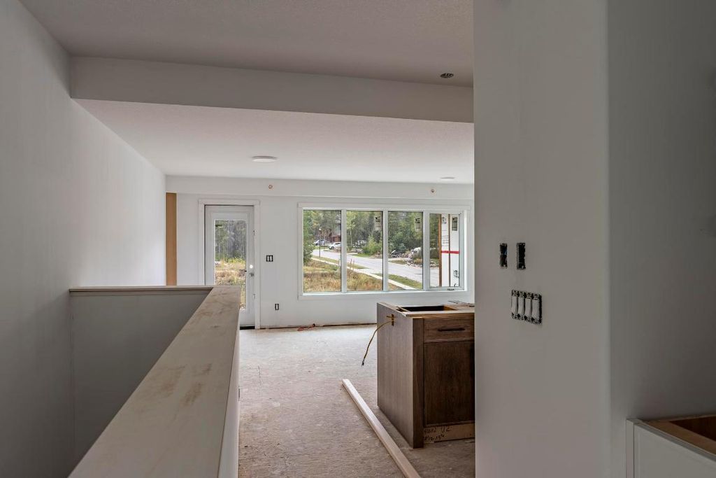 listing image 16519562556047118543