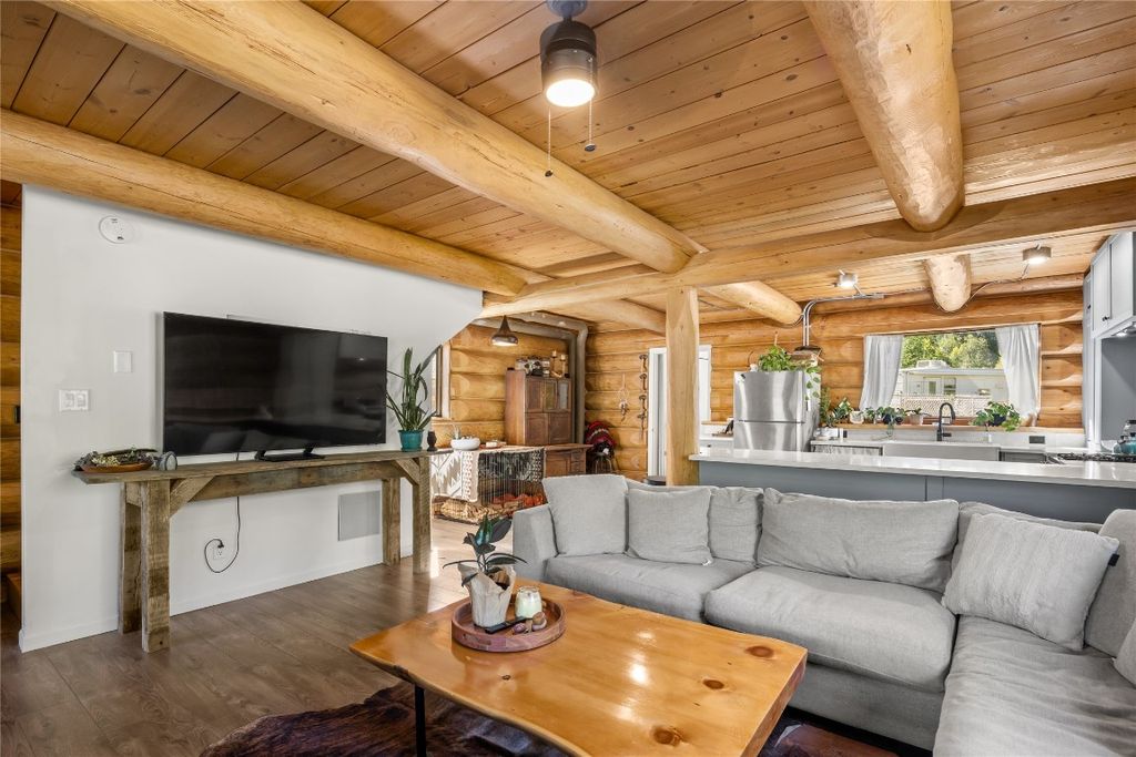 listing image 16515611047642953308