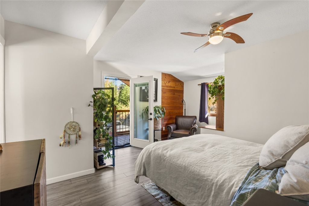 listing image 16515051167718417856