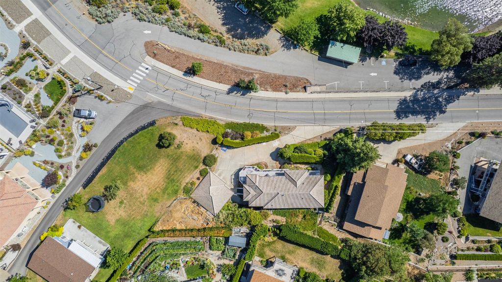 listing image 16512752238547765361