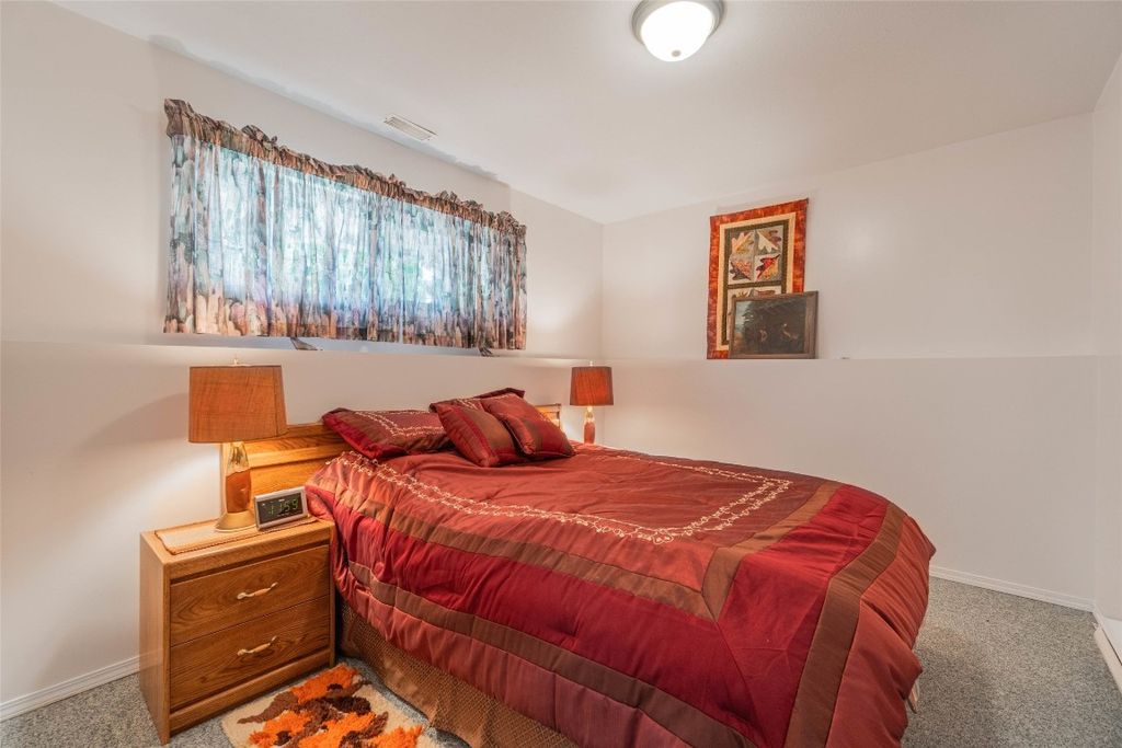 listing image 16517626883617221083