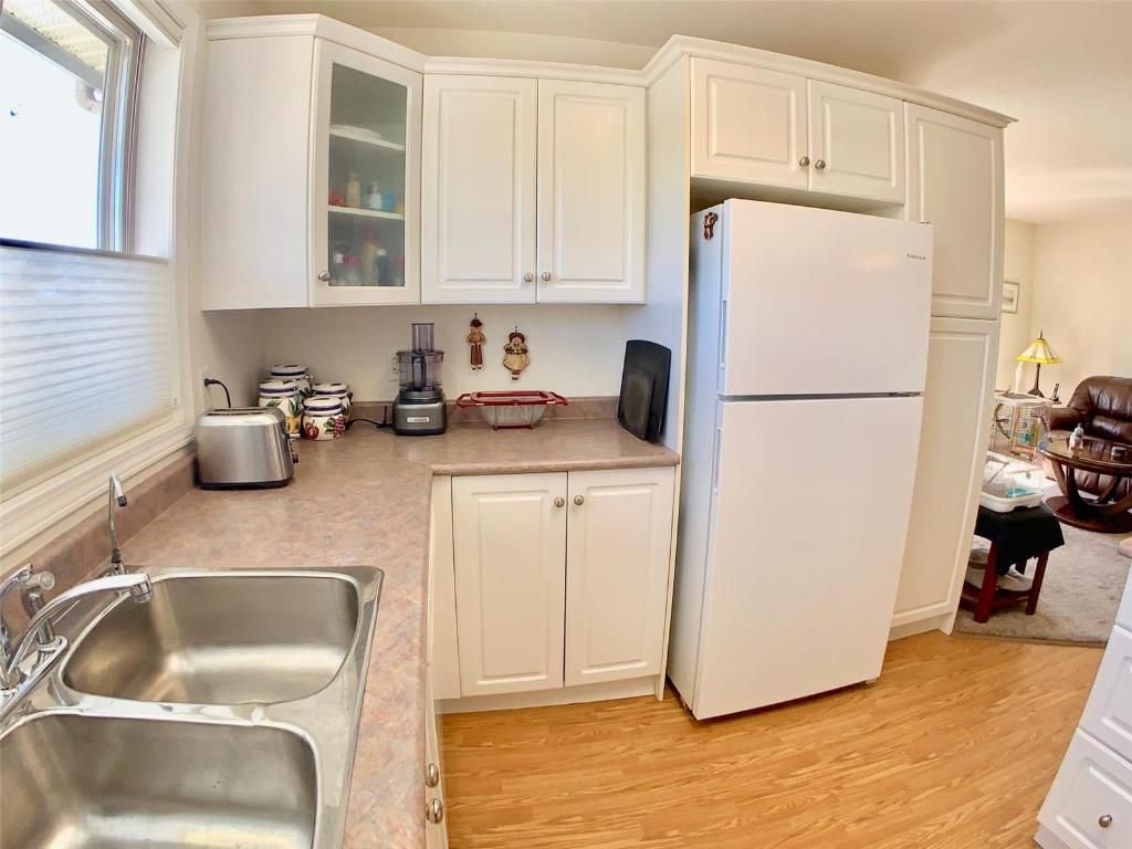 listing image 16515931229620299331