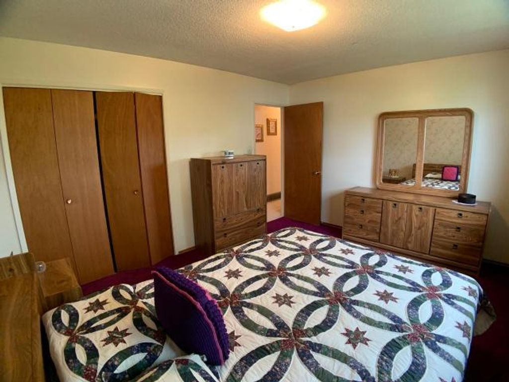 listing image 16516358878818058037