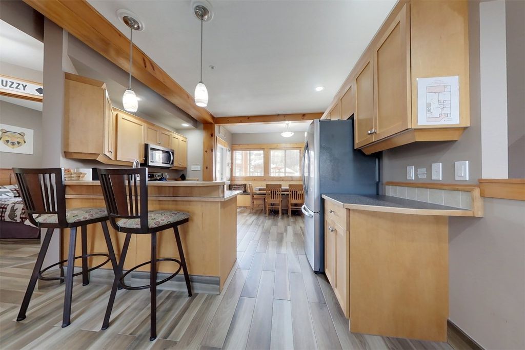 listing image 16517873986599408656