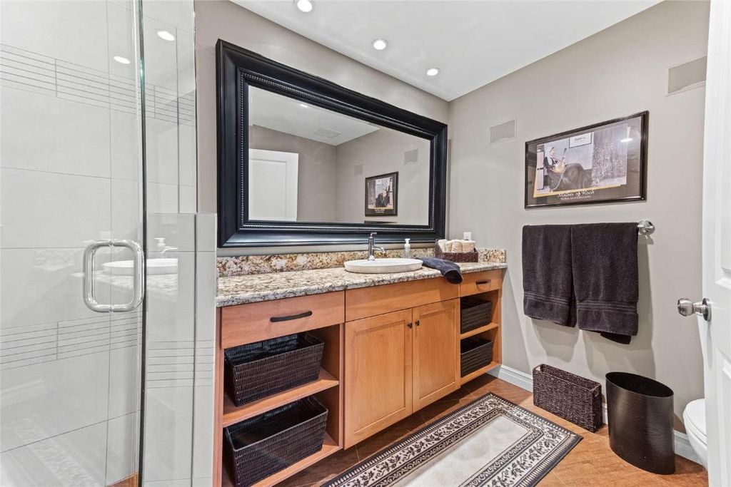 listing image 16518694030097710262