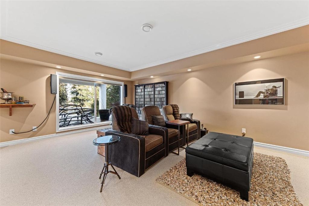 listing image 16510926618351132603