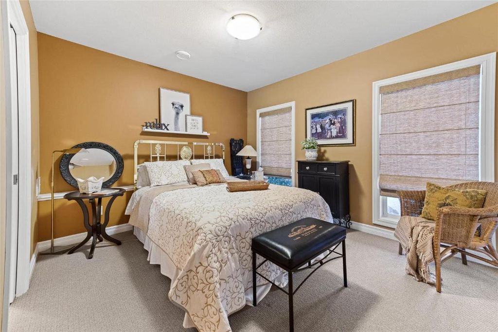 listing image 16513675978259554790
