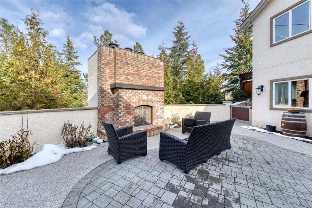 listing image 16514463402878054059