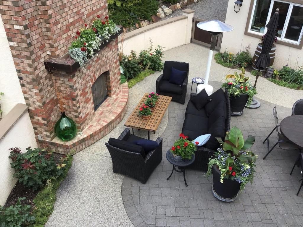 listing image 16515914994715674709