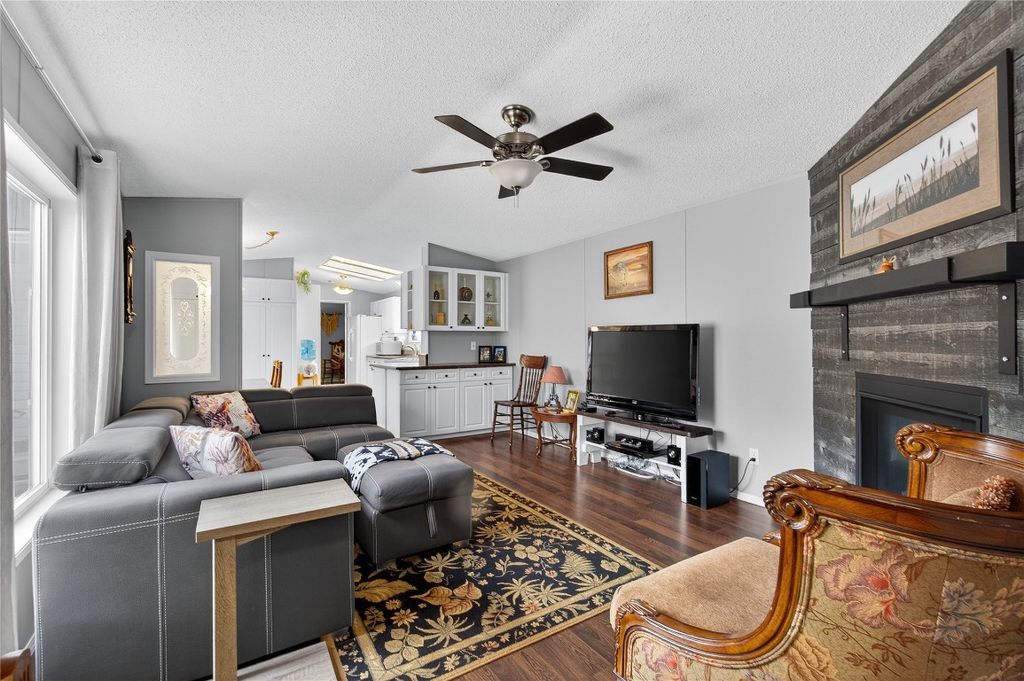 listing image 16517405929919747640