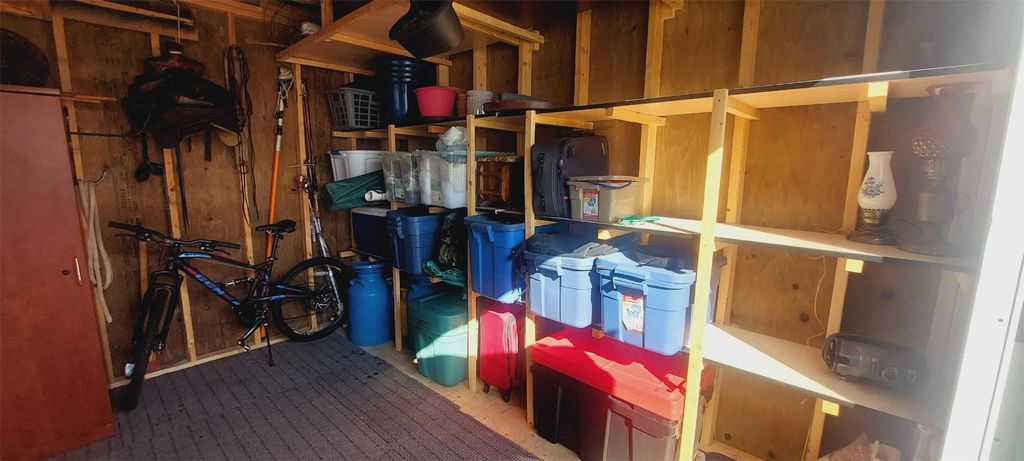 listing image 16516493185115404770