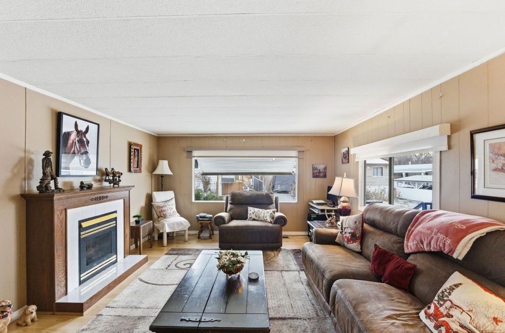 listing image 16519623126283121465