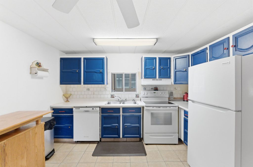 listing image 16515537602615977813