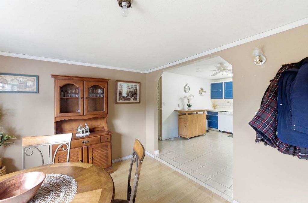 listing image 16516823361558493211