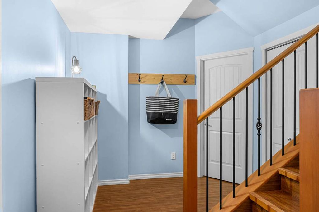 listing image 16518658527538287102