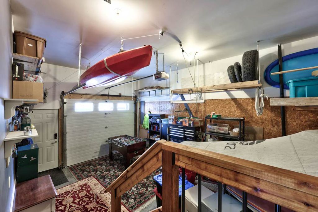 listing image 16518465580653929167