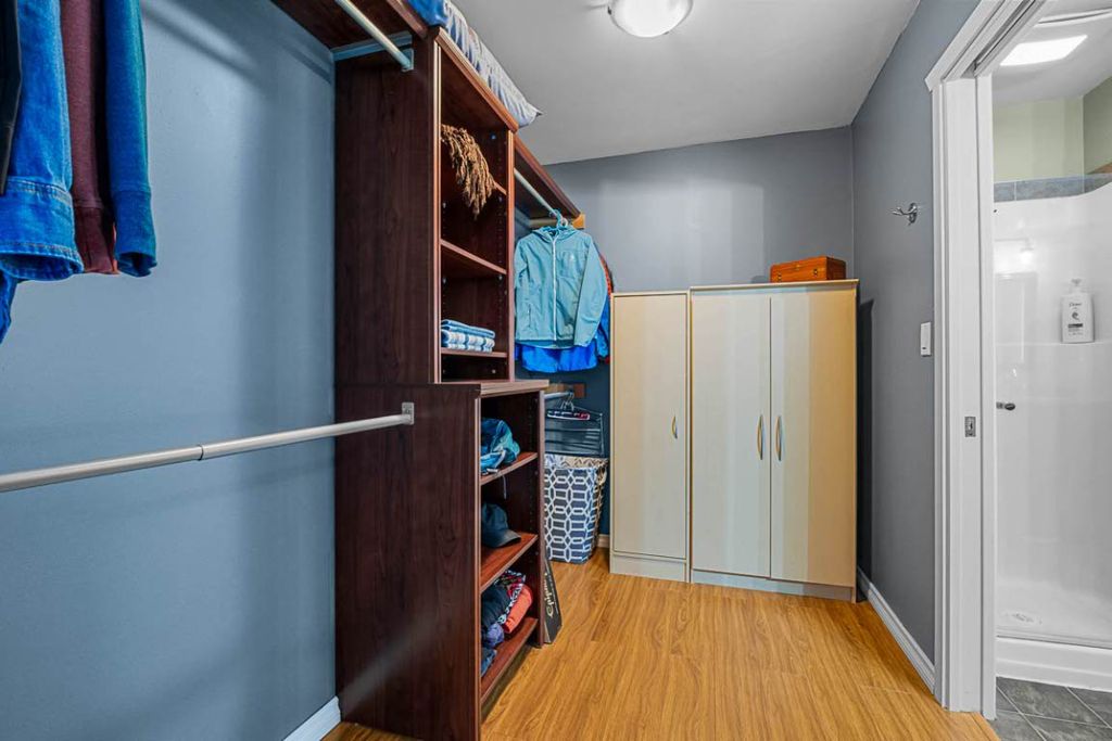 listing image 16517554951135130473