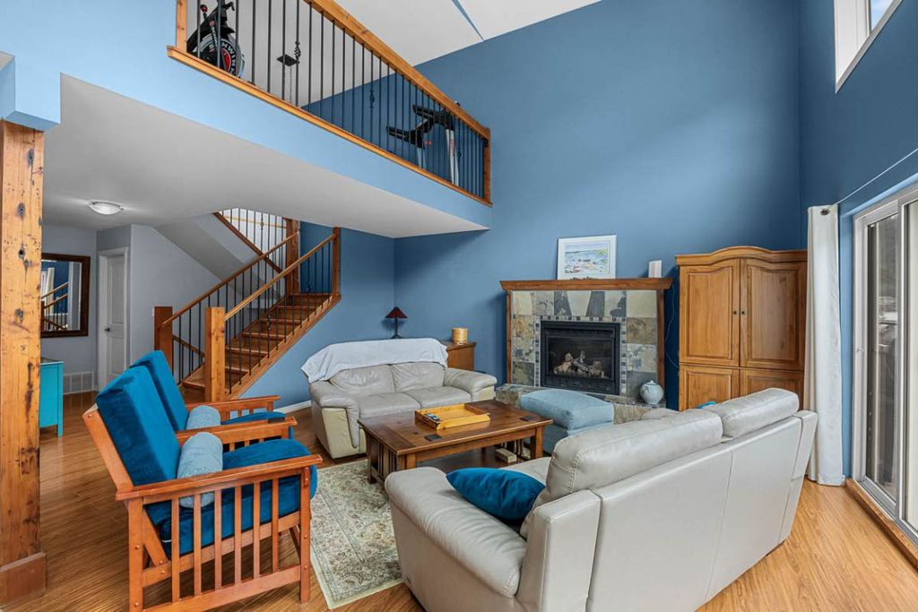 listing image 16519835694243959522