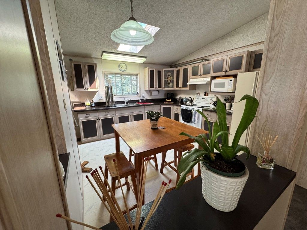 listing image 16510285238423532640