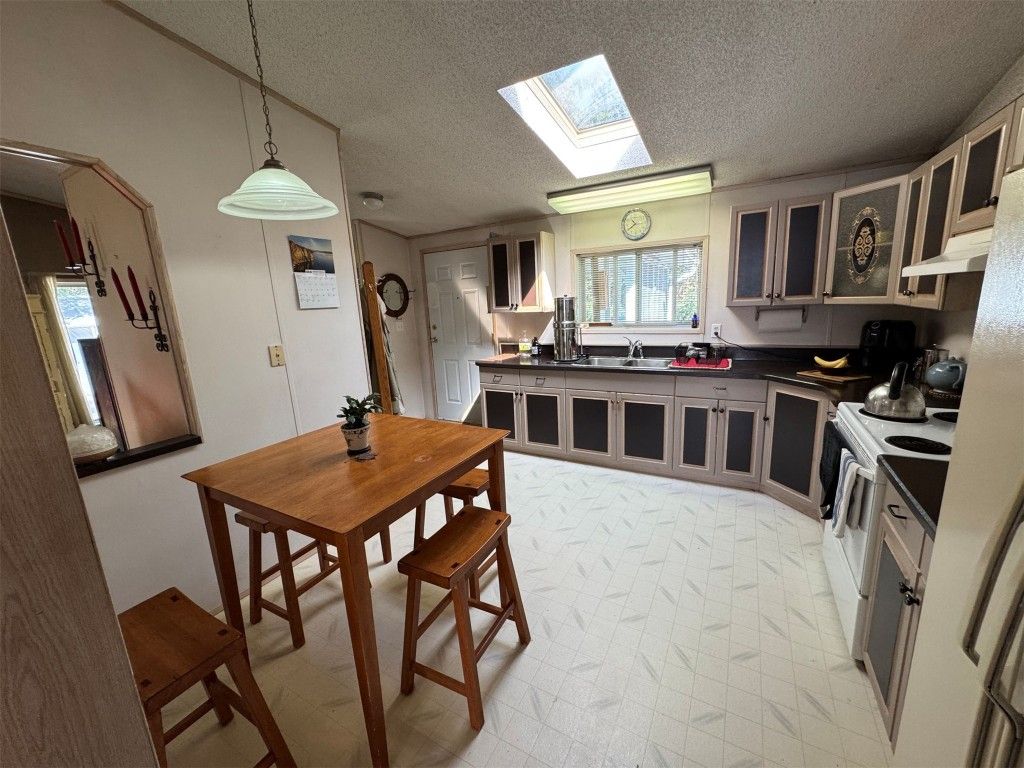 listing image 16511146364095059650