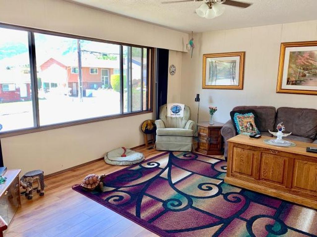 listing image 16511338545467289979