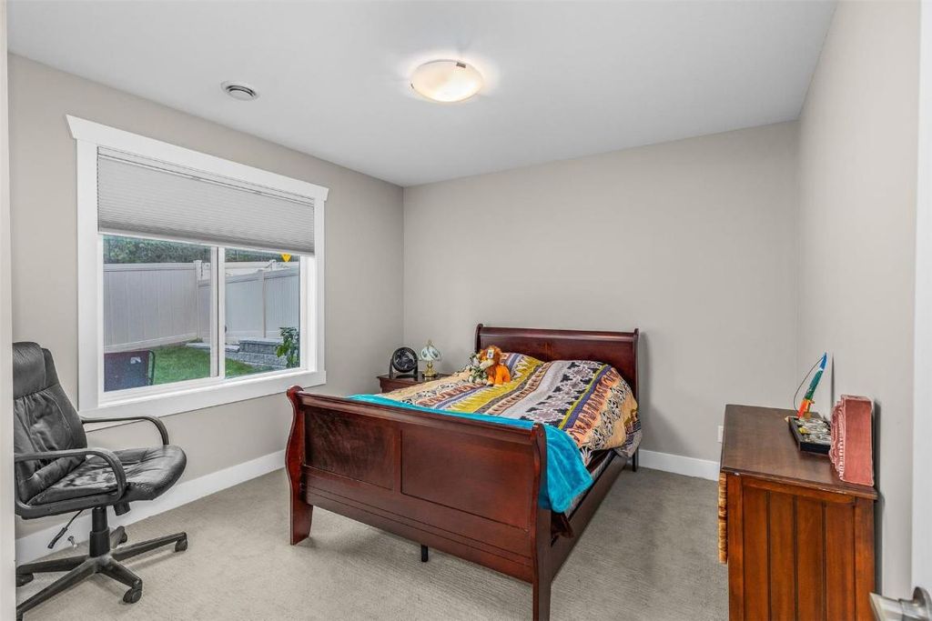 listing image 16519010824524548211