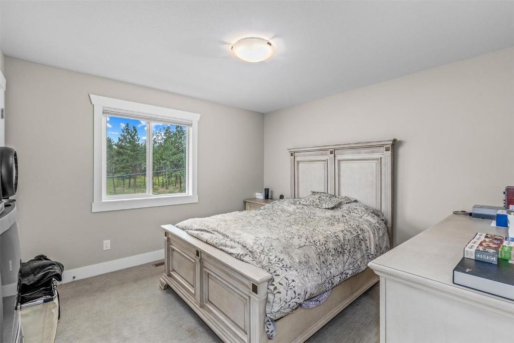 listing image 16514114917031290509