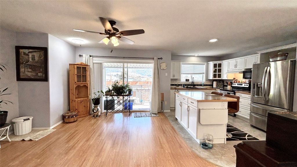 listing image 16518476878134637255