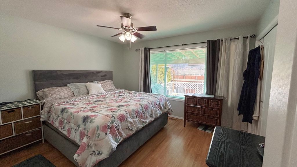 listing image 16518341800161173525