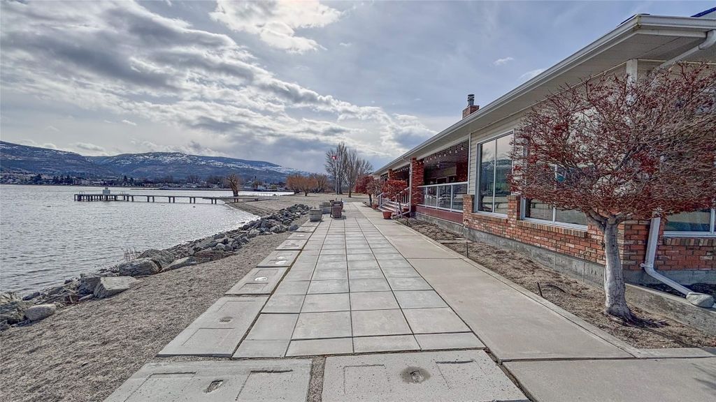 listing image 16512547068199856289