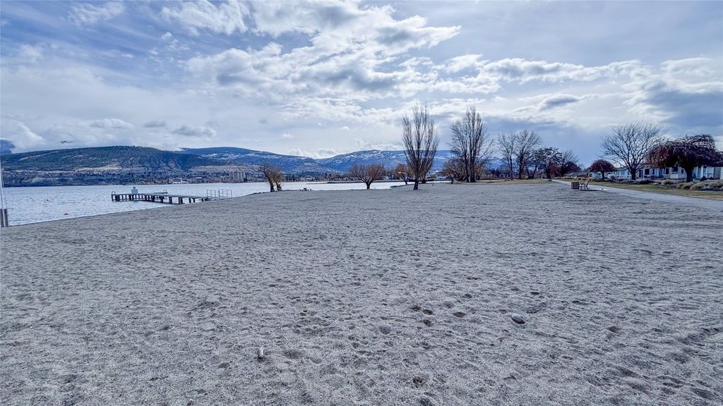 listing image 16513120029579543675