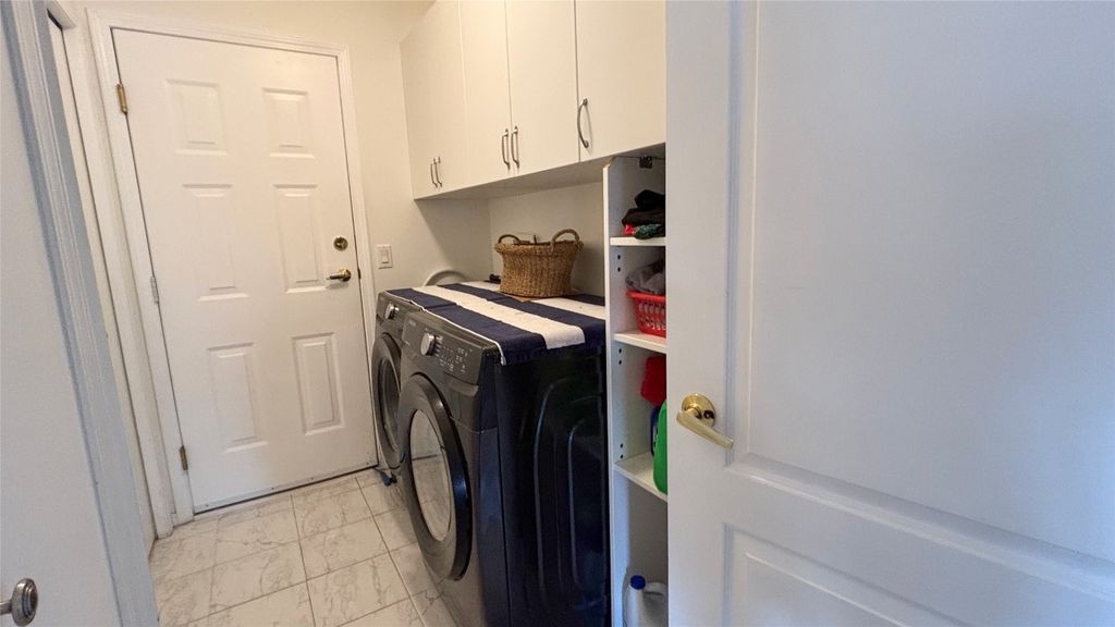 listing image 16514718025770815405