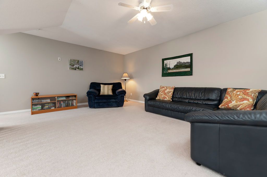 listing image 16518626526050683922