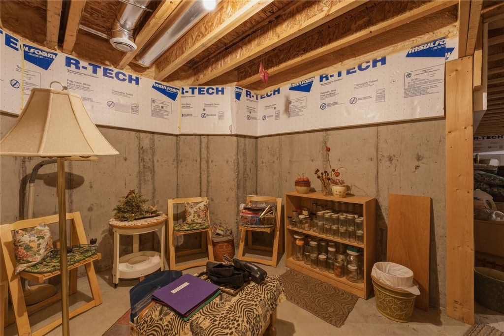 listing image 16514086304389487386