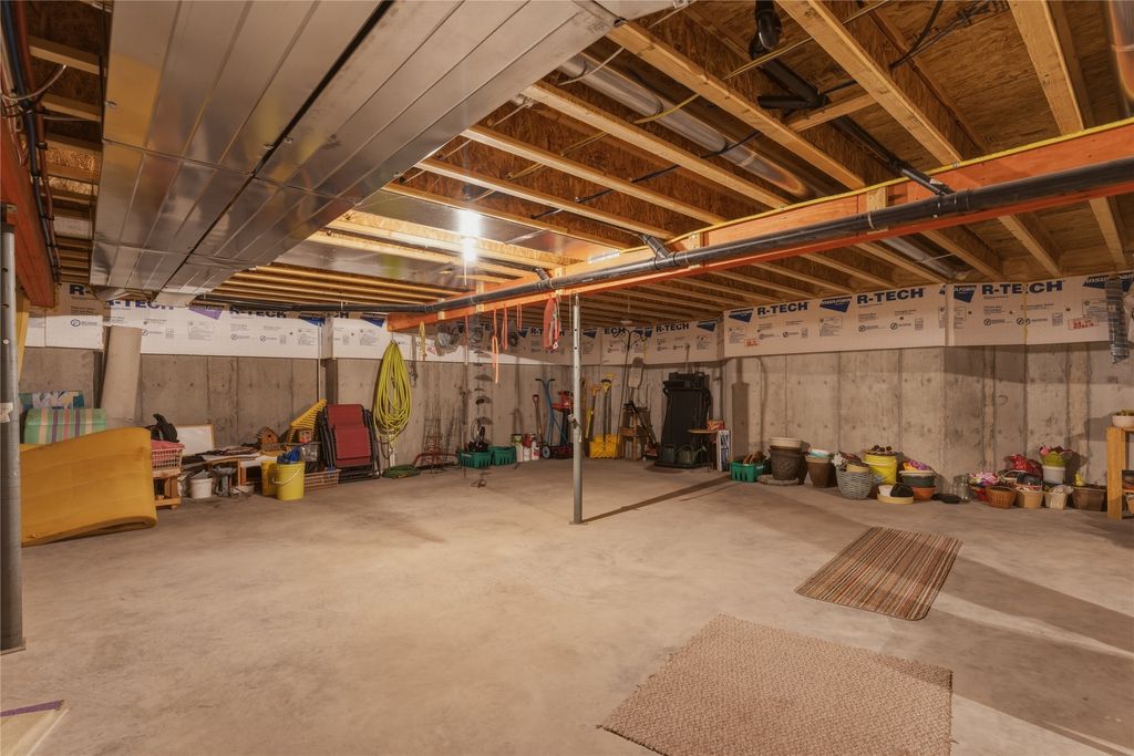 listing image 16511851576241528209