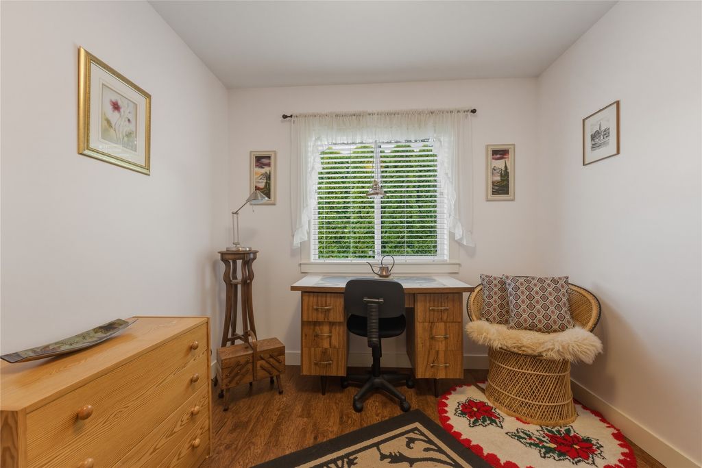 listing image 16516847018619910004