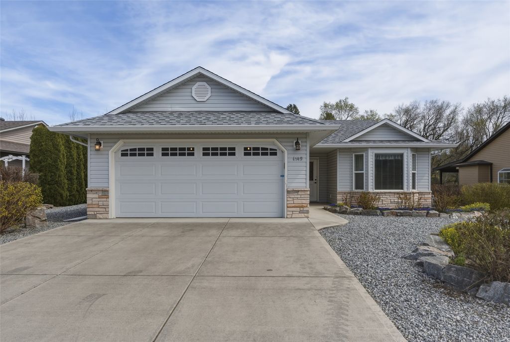 listing image 16512643613970125812
