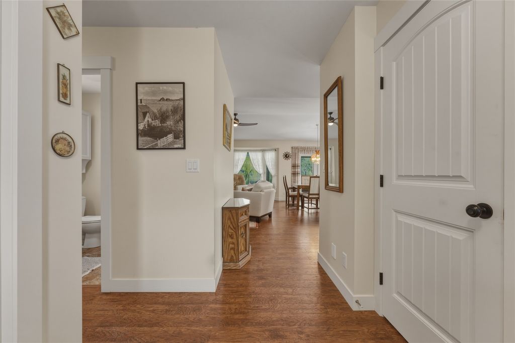 listing image 16518358524020006518