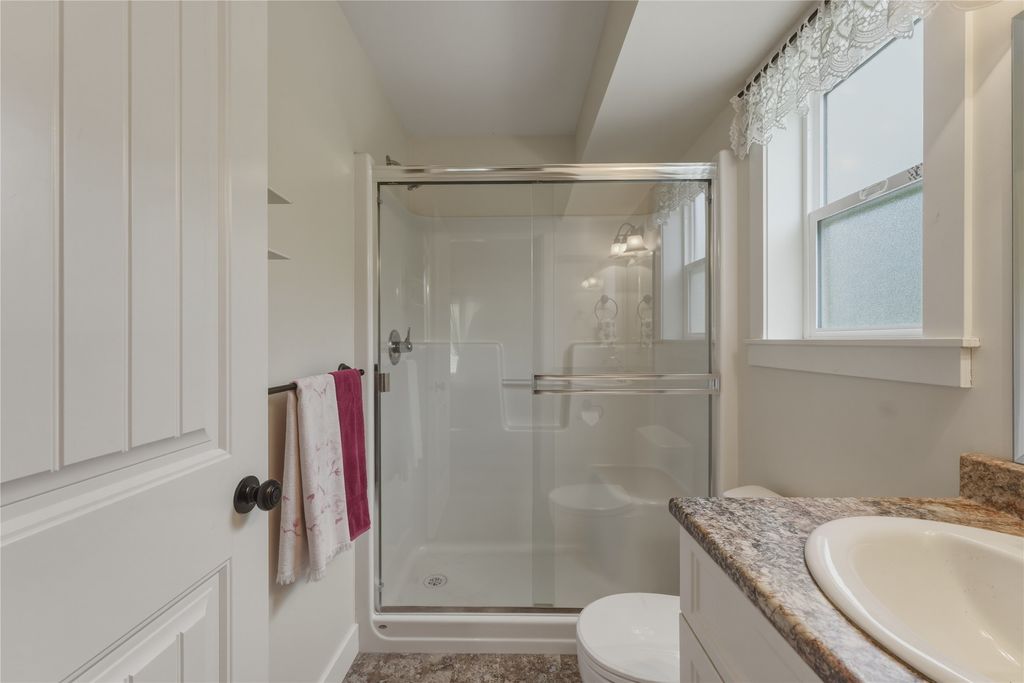 listing image 16517907622628633890