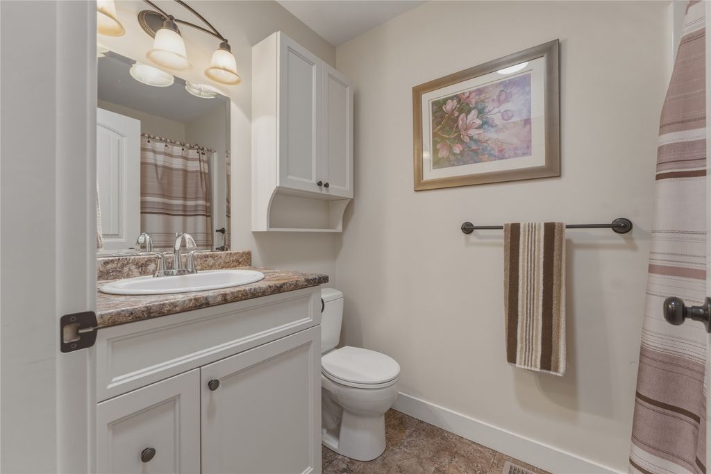 listing image 16511873524347875406