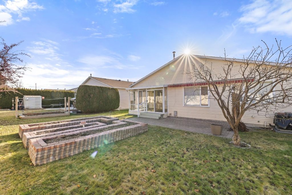 listing image 16511132303766994443