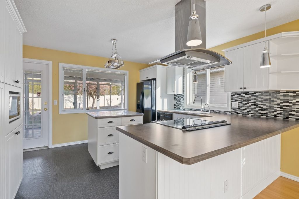 listing image 16511105966444294981